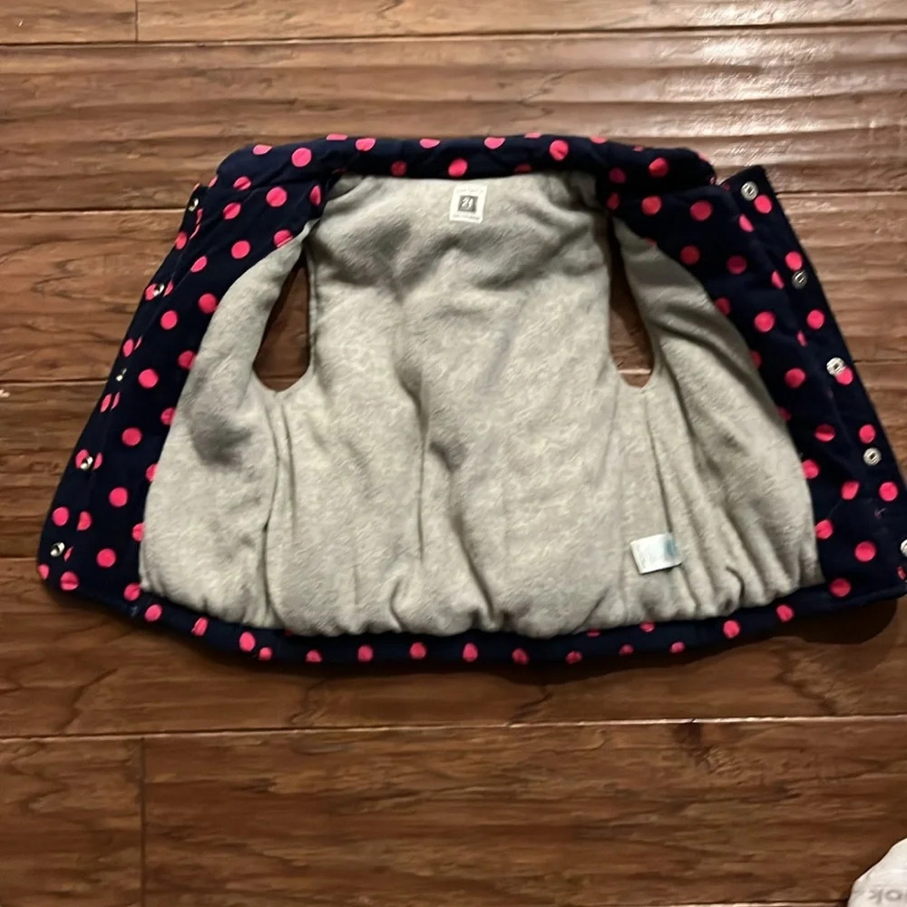 Carter’s 2T Girls Corduroy Vest - Picture 5 of 6